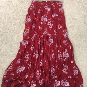 Red floral maxi skirt (Part of a matching set)